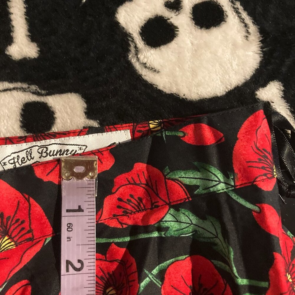 HELL BUNNY NWT Red and black floral poppy print circle skirt vintage style SMALL - Picture 10 of 14